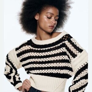 Zara Black and Cream Crew Neck Sweater with Textured Stripes